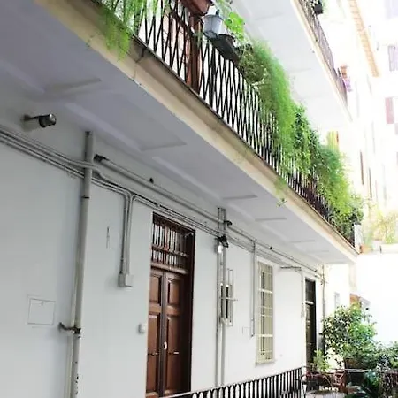 Near Colosseum By Varental 2Br + 1Sb Rome Exterior photo