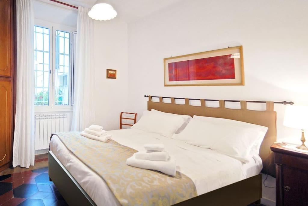 Apartment Near Colosseum By Varental 2br + 1sb Rome