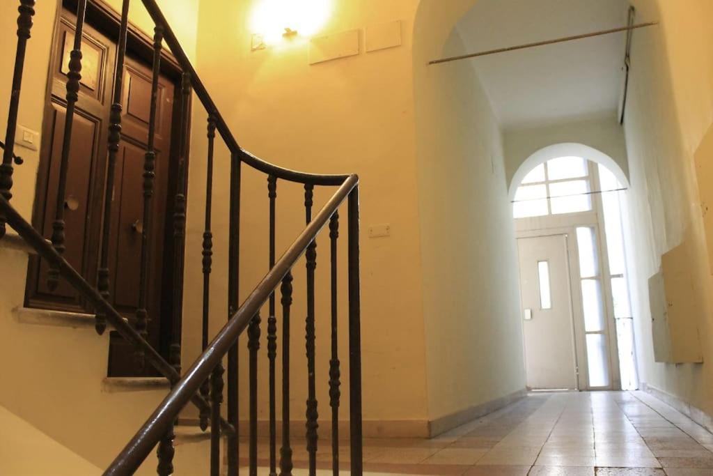 Near Colosseum By Varental 2br + 1sb Apartment