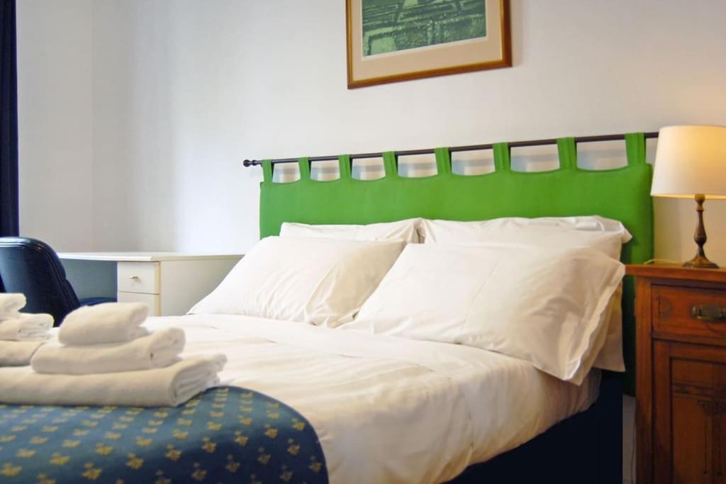 Apartment Near Colosseum By Varental 2br + 1sb *